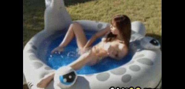  Kinky Sexy Webcam Teen Masturbates in Pool Like a Frog - camg8